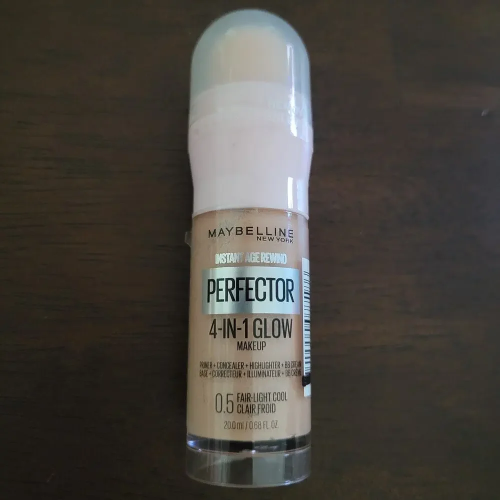 Maybelline Instant Age Rewind Perfector 4-IN-1 Glow Makeup 0.5 Fair-Light Cool✨️